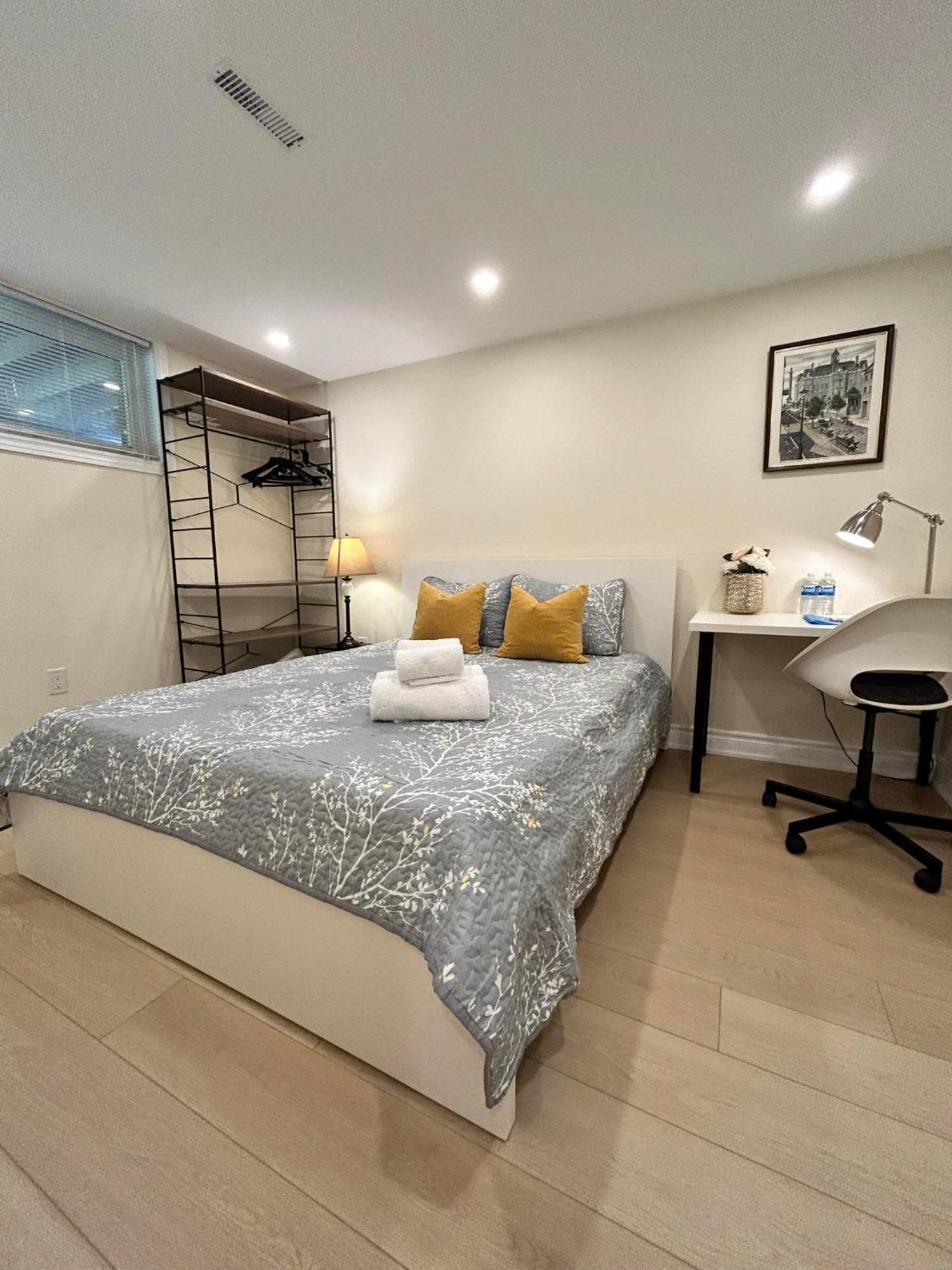 Brand New Lower Home With Exclusive Bathroom Toronto Zewnętrze zdjęcie
