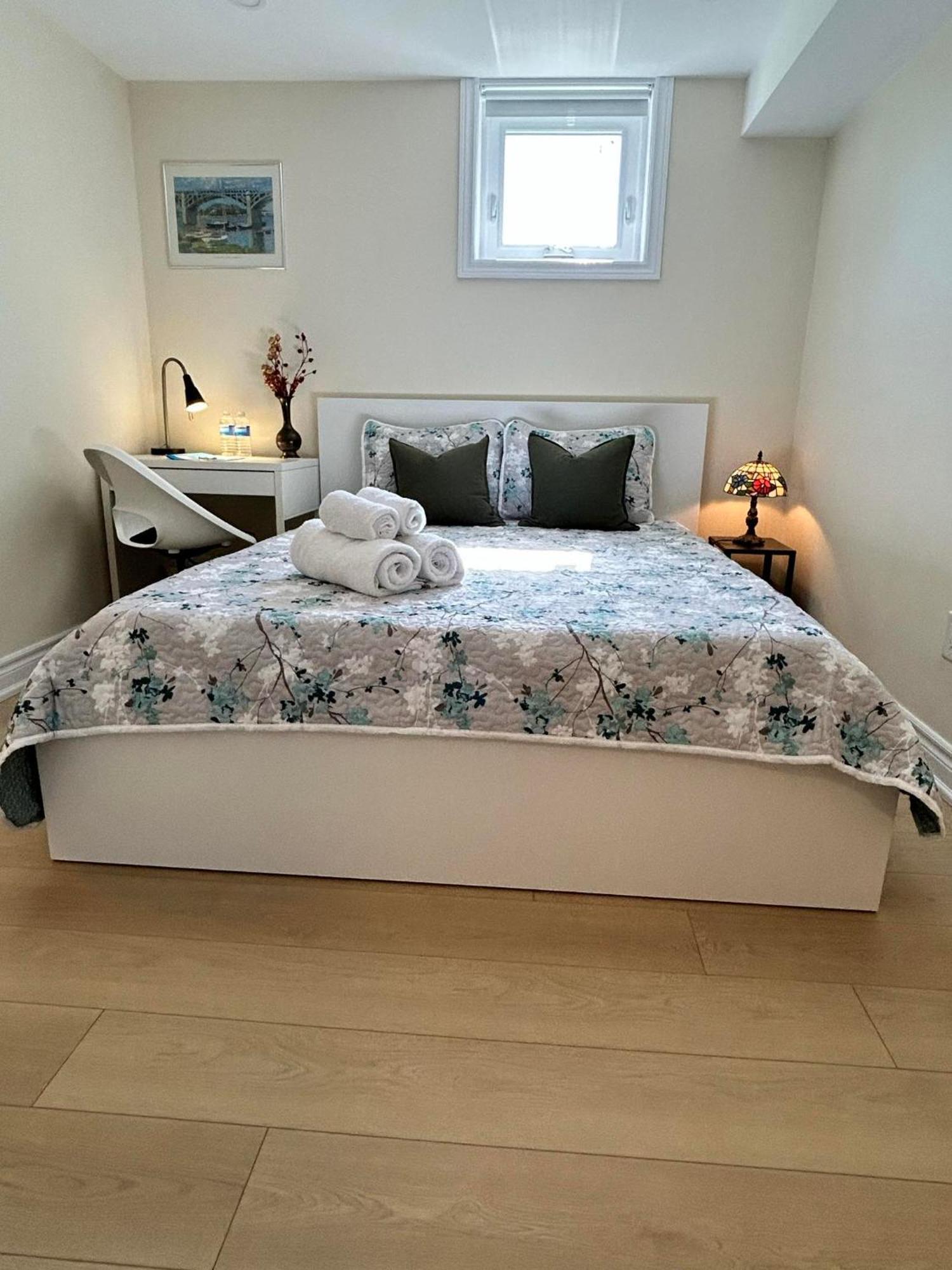 Brand New Lower Home With Exclusive Bathroom Toronto Zewnętrze zdjęcie